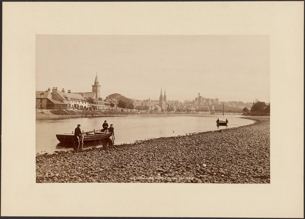 Inverness, widok z Huntly Place autorstwa George Washington Wilson