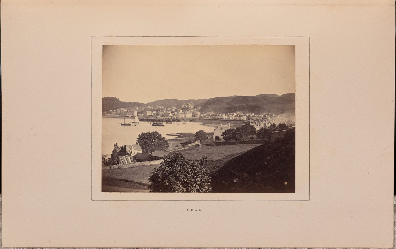 Oban autorstwa George Washington Wilson