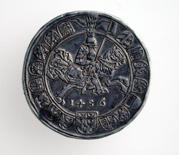 Guildiner (taler) Zygmunta (1439-96) Hrabia Tirol, Hall Mint, 1486 (awers) (srebro) (odwrotność patrz 168059) autorstwa German School