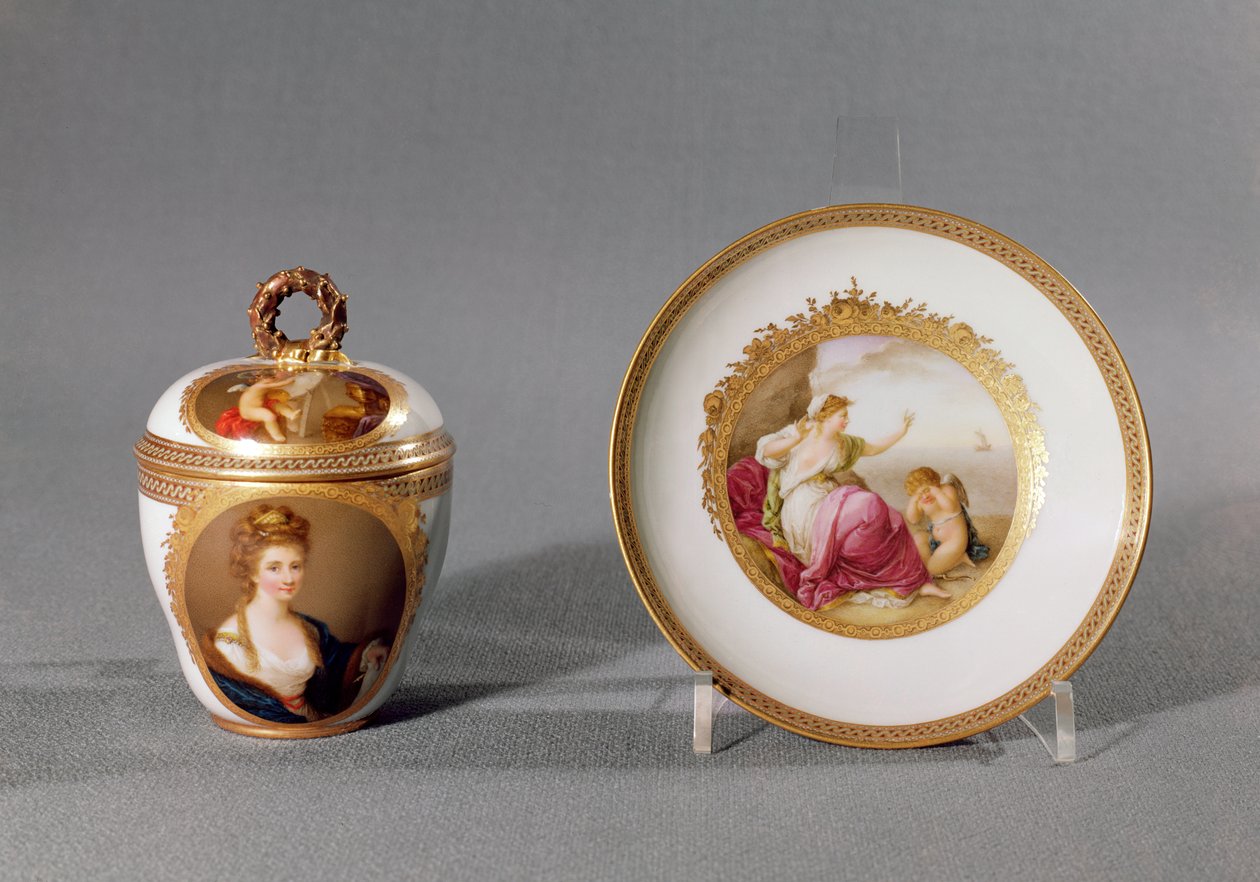 Filiżanka miśnieńska, pokrywka i spodek, malowane przez Angelicę Kauffmann (1741-1807) (porcelana) autorstwa German School