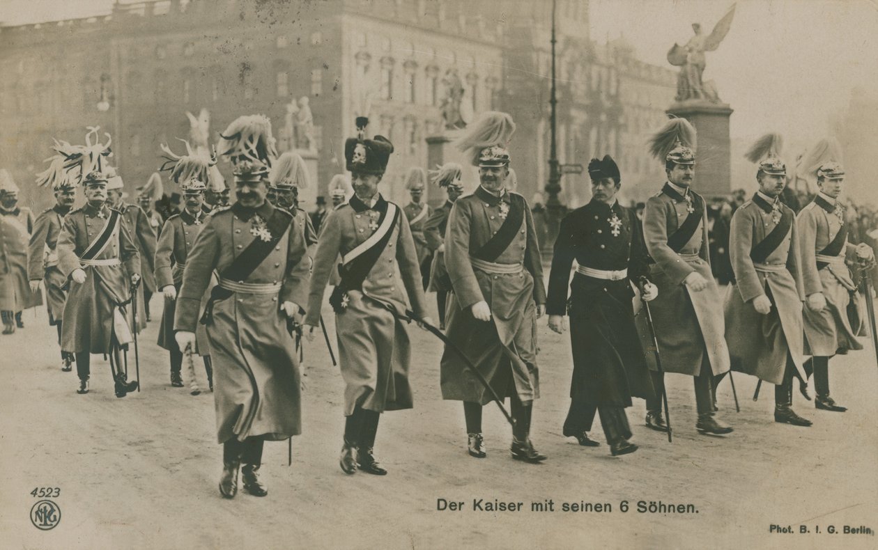 Cesarz Niemiec Wilhelm II z sześcioma synami. Pocztówka wysłana w 1913 roku. autorstwa German Photographer