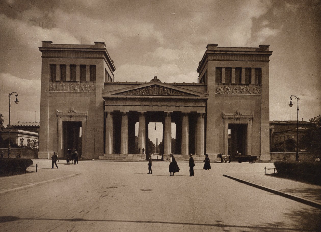 Munchen / Monachium: Propyläen (zdjęcie czarno-białe) autorstwa German Photographer