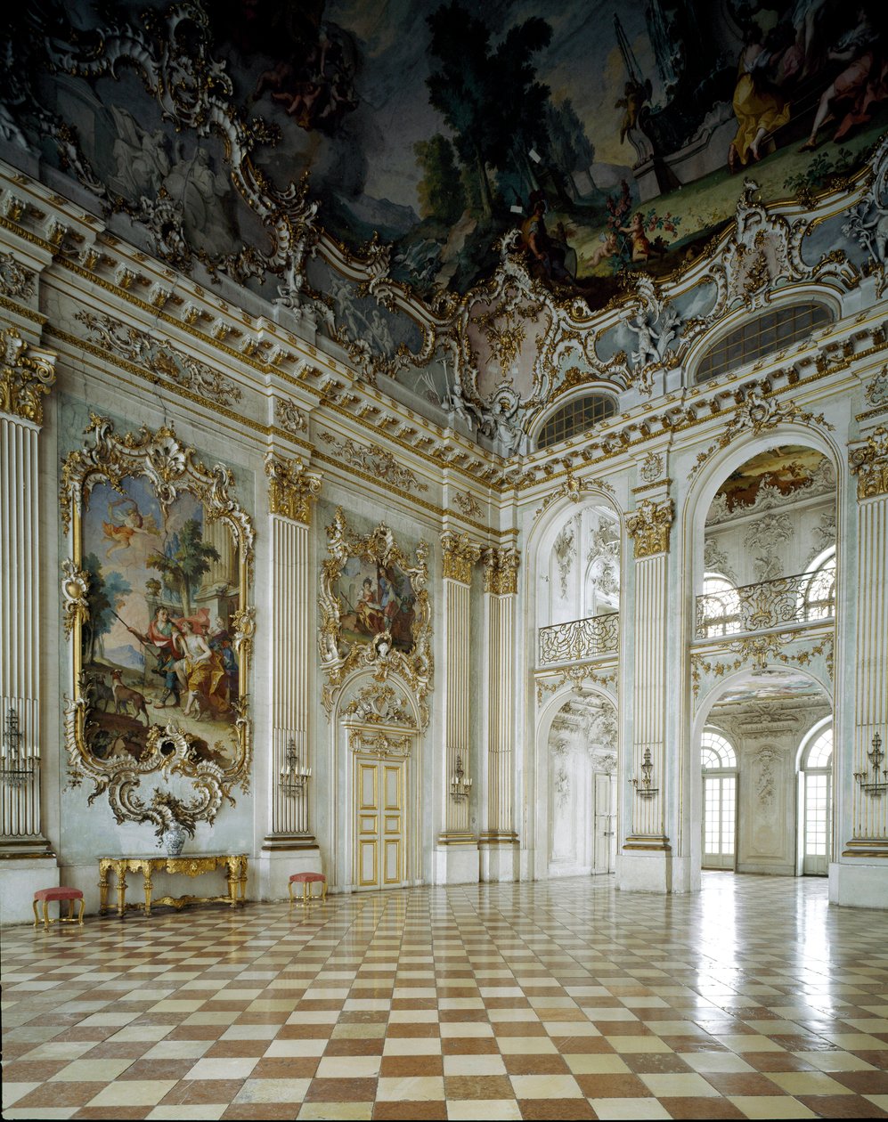 Sztuka baroku: widok na Wielki Salon. XVII-wieczny Pałac Nymphenburg, Monachium Niemcy autorstwa German School