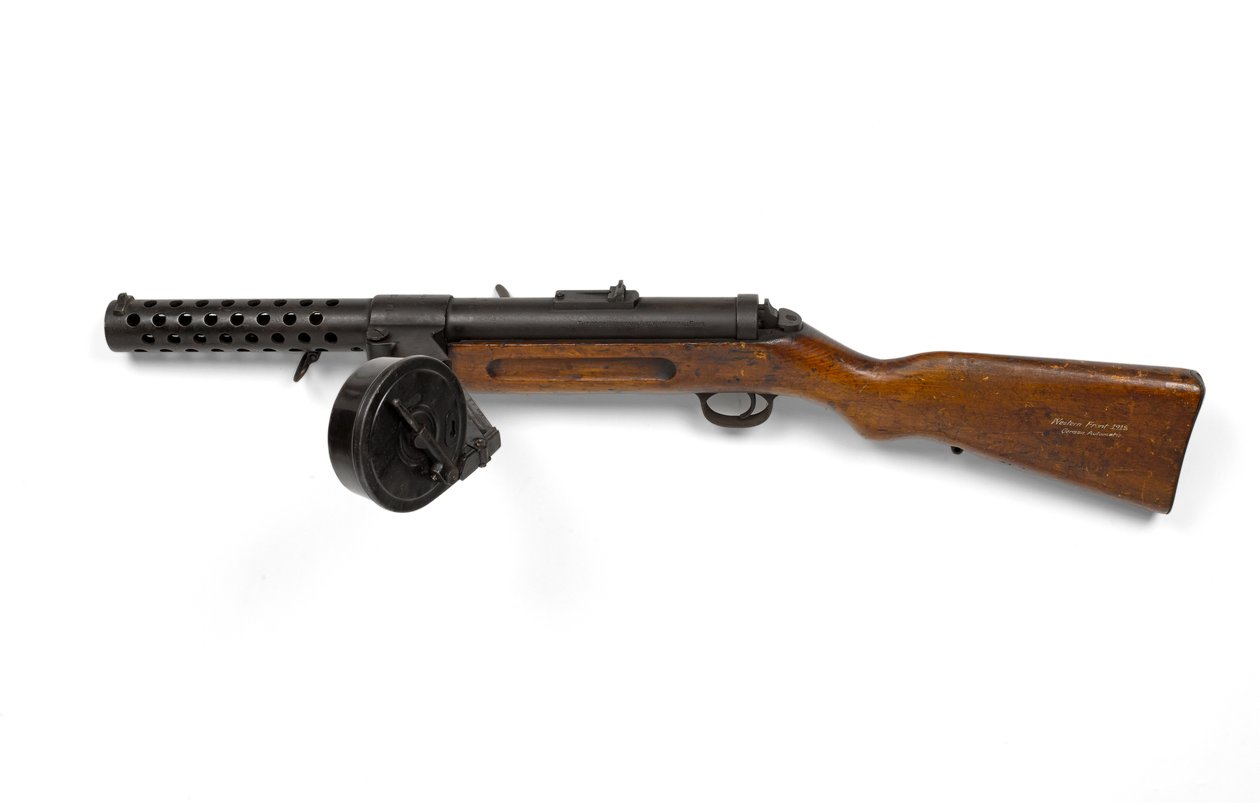 Pistolet maszynowy Bergmann 9 mm MP18-1 autorstwa German School
