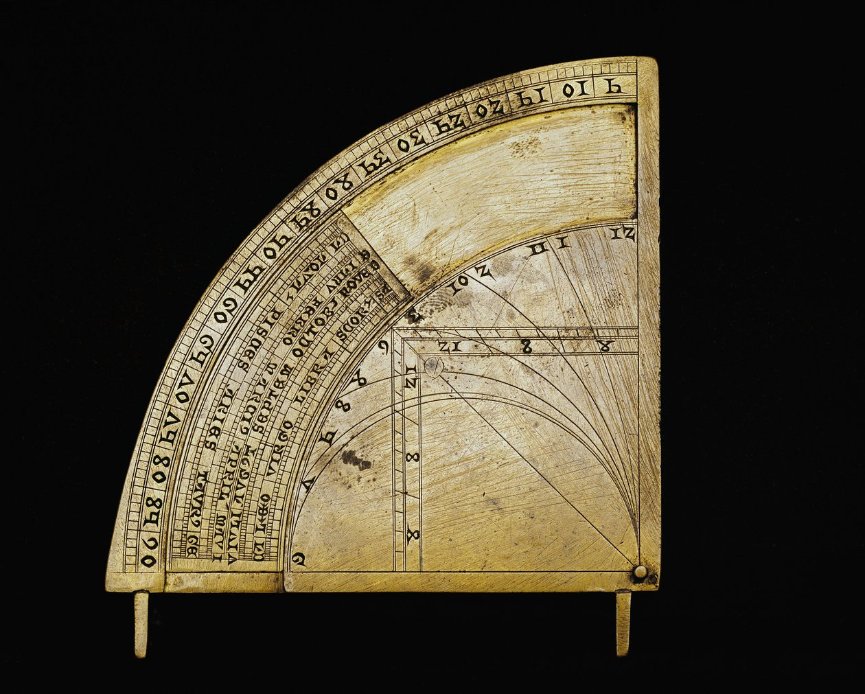 Mosiężna tarcza z suwakiem wyprodukowana w Niemczech. Rozmiar promienia 12,2 cm. XIV-wieczna Florencja, instytut i muzeum historii nauki autorstwa German School