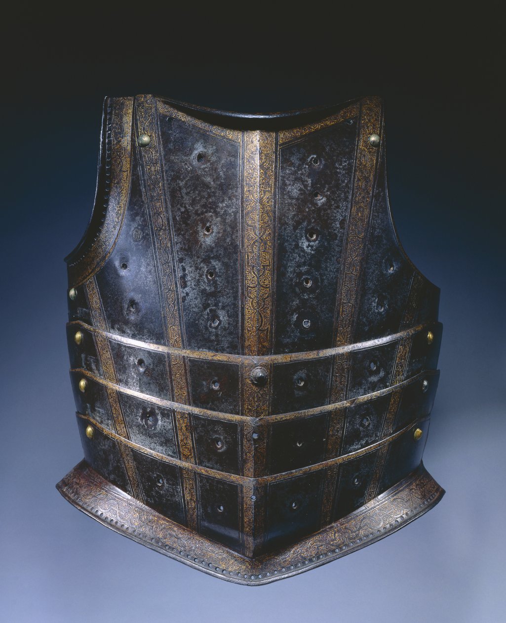 Napierśnik z napierśnika husarskiego, ok. 1580 (stal trawiona i złocona) autorstwa German School