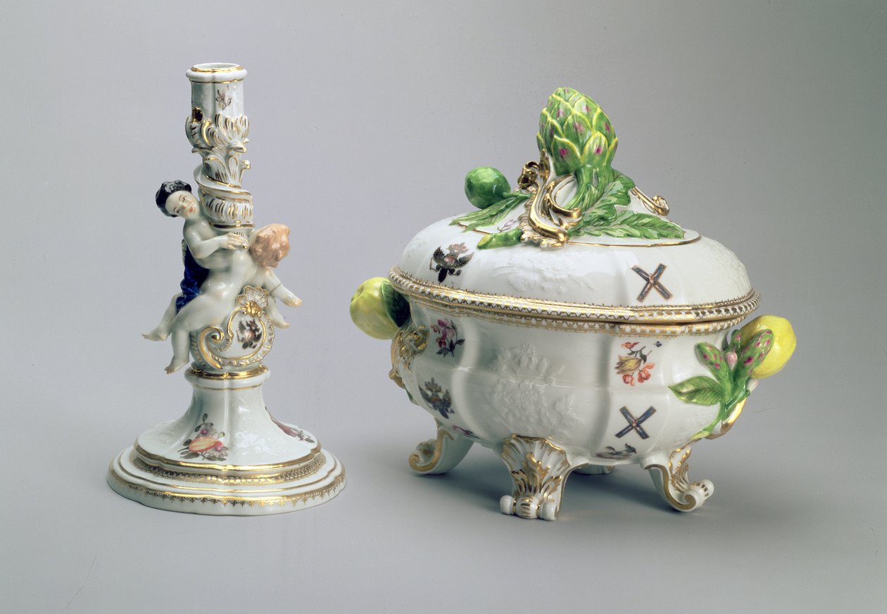 Świecznik i misa przykryta z nabożeństwa św. Andrzeja, Miśnia, 1744-5 (porcelana) autorstwa German School
