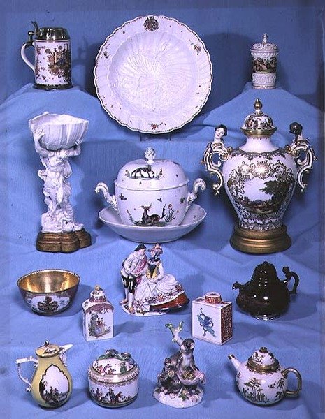 Kolekcja porcelany miśnieńskiej z początku XVIII wieku autorstwa German School