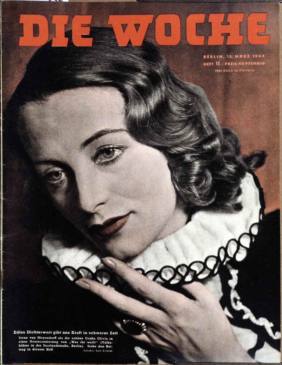 Iren Von Meyendorff w „Jak ci się podoba” Szekspira w Theater Populaire (Volksbahn) w Berlinie, conv. „” Die Woche”” autorstwa German School