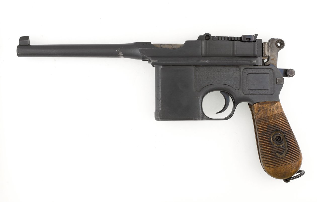 Pistolet samopowtarzalny Mauser C96 9 mm, model Export przerobiony na 9 mm Parabellum (pistolet, samopowtarzalny, Mauser, konwersja 9 mm C96) autorstwa German School
