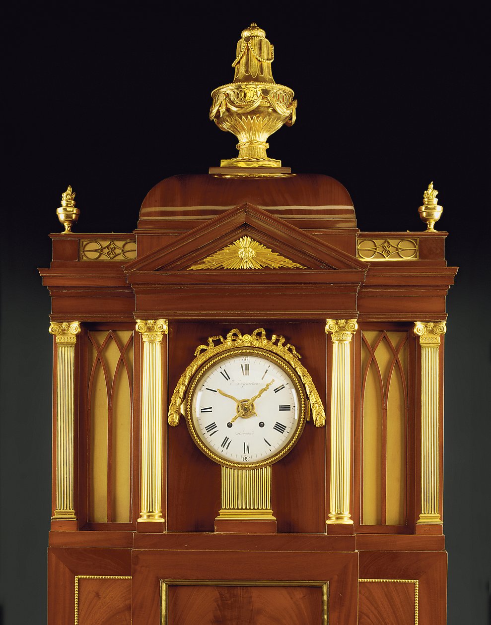 Muzyczny zegar organowy, koniec XVIII w. (ormolu i mosiężny mahoń) autorstwa German School