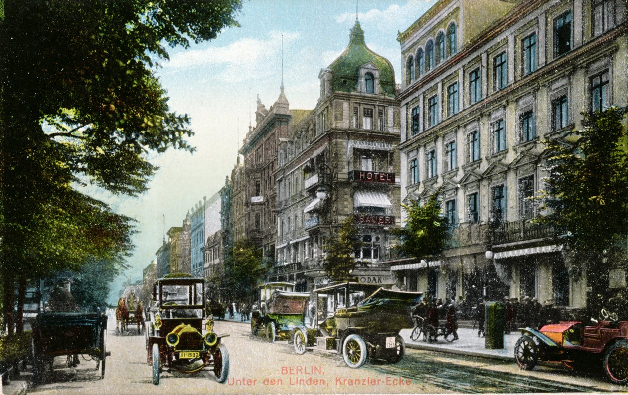 Pocztówka przedstawiająca Unter den Linden i Kranzler-Eck w Berlinie, ok. 1910 (zdjęcie kolorowe) autorstwa German School