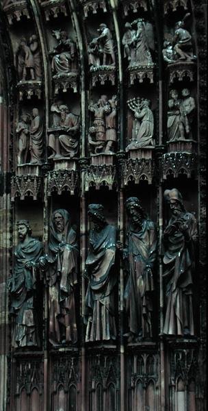 Detal rzeźbiarski z prawej strony portalu centralnego, fasada zachodnia, początek 1277 (kamień) autorstwa German School
