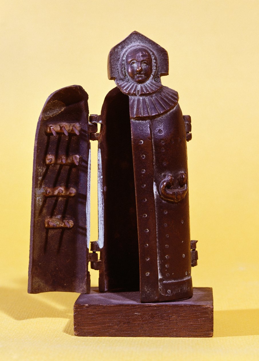 Statuetka Czarnej Dziewicy Norymberskiej, redukcja XV-wiecznego posągu, służącego do torturowania czarownic autorstwa German School