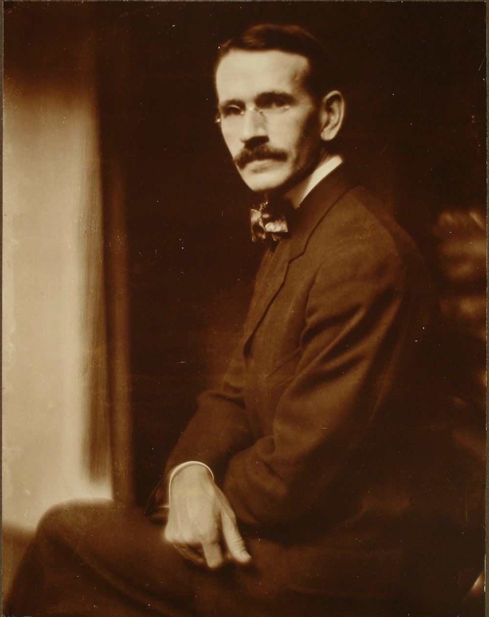 Arthur B. Davies autorstwa Gertrude Käsebier