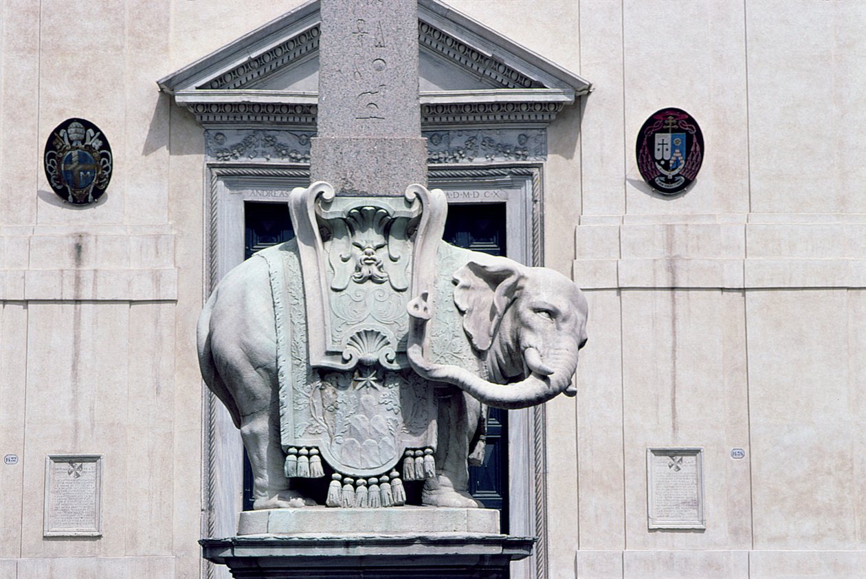 Słoń podtrzymujący obelisk, 1667 (marmur) autorstwa Gian Lorenzo Bernini
