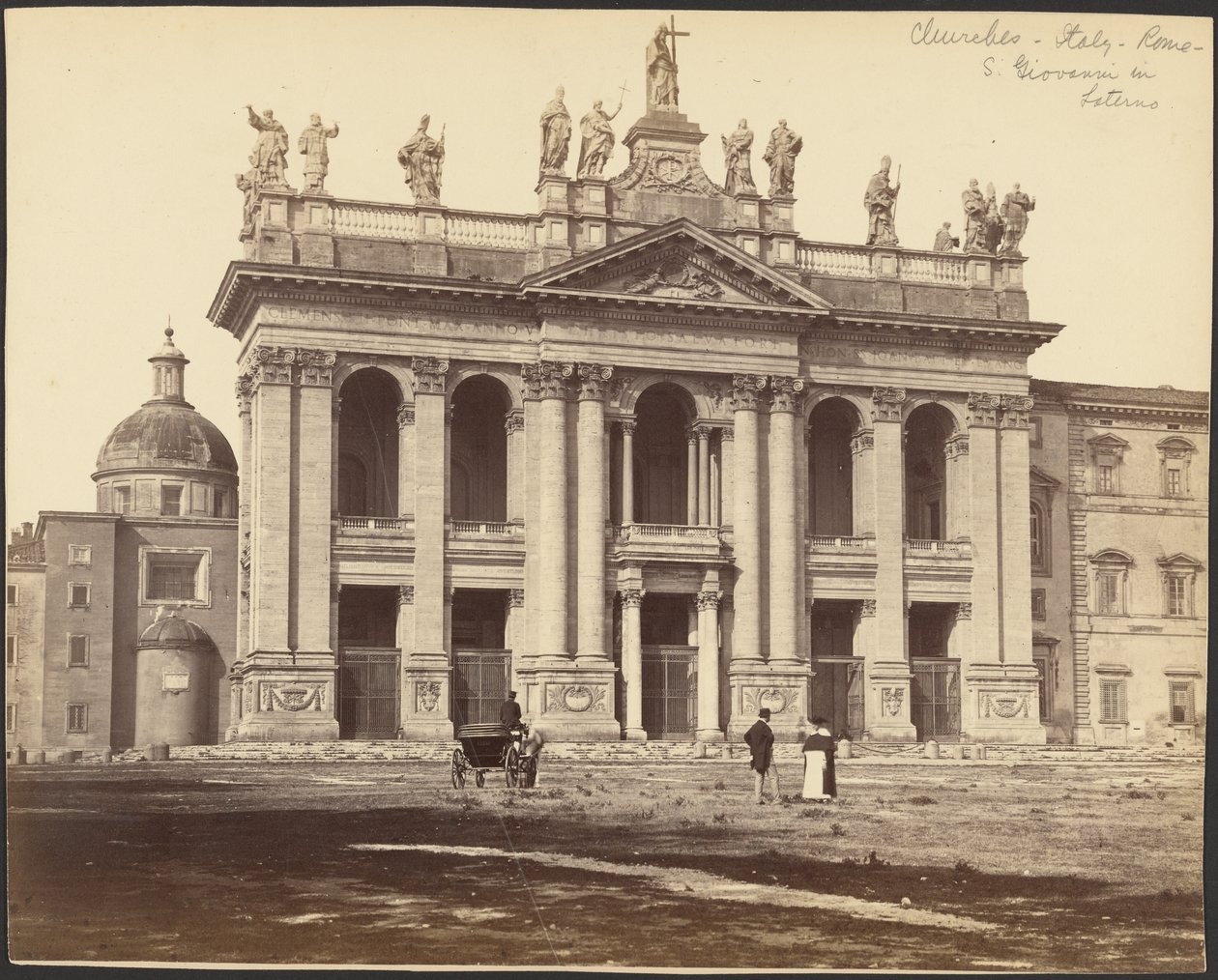 [Fasada bazyliki San Giovanni in Laterano, Rzym]. autorstwa Gioacchino Altobelli