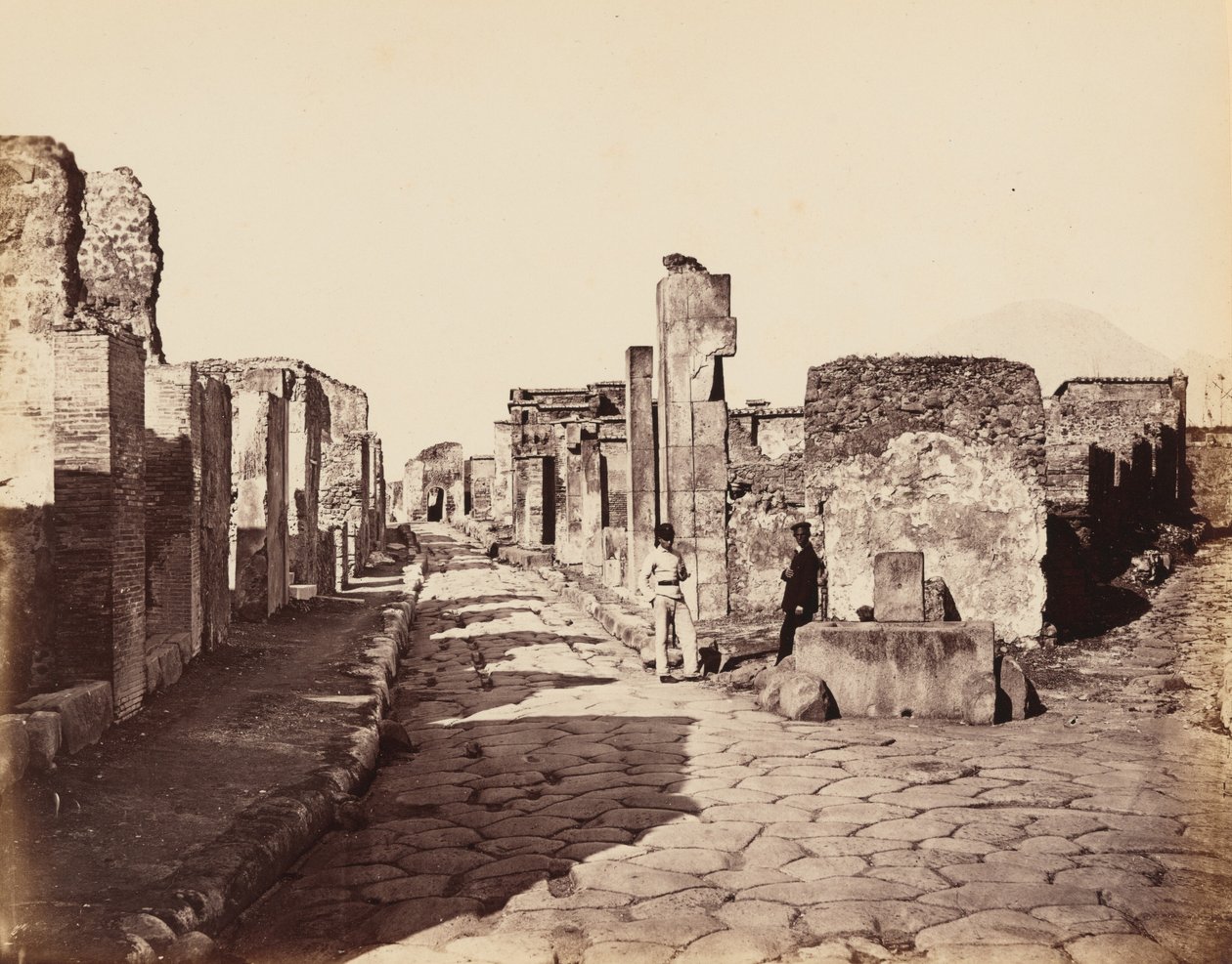 Ulica Sallustia, Pompeje (Street of Sallustio, Pompeii) autorstwa Giorgio Sommer