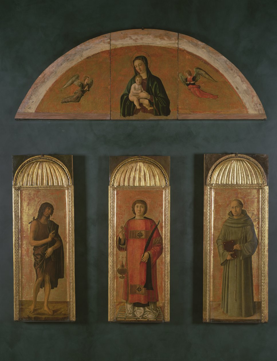 Św. Wawrzyńca między Janem Chrzcicielem a Św. Antonim Padewskim w lunecie Madonna z Dzieciątkiem z Aniołami (tempera i złoty płatek na desce) autorstwa Giovanni Bellini