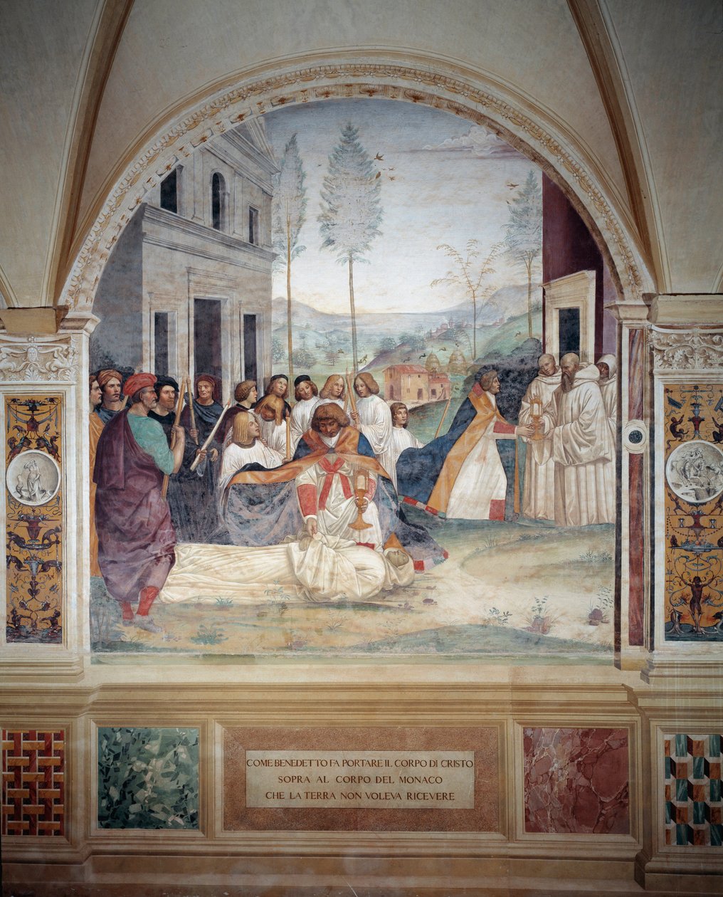 Św. Benedykt niesie ciało Chrystusa na ciele mnicha, którego ziemia odmawia zakopania fresku chrustu wykonanego przez Antonio Bazzi dit il Sodoma (1477 - 1549) opowiadającego o życiu św. Benedykta z Nursie (480 - 567) założyciela Zakon Benedykta autorstwa Giovanni Antonio Bazzi Sodoma