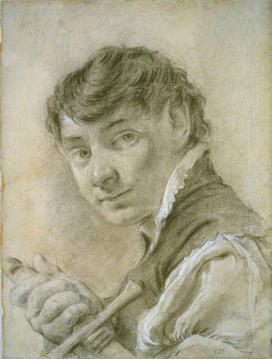 Portret młodego mężczyzny trzymającego miecz, ok. 1735 (czarno-biała kreda z węglem na papierze) autorstwa Giovanni Battista Piazzetta