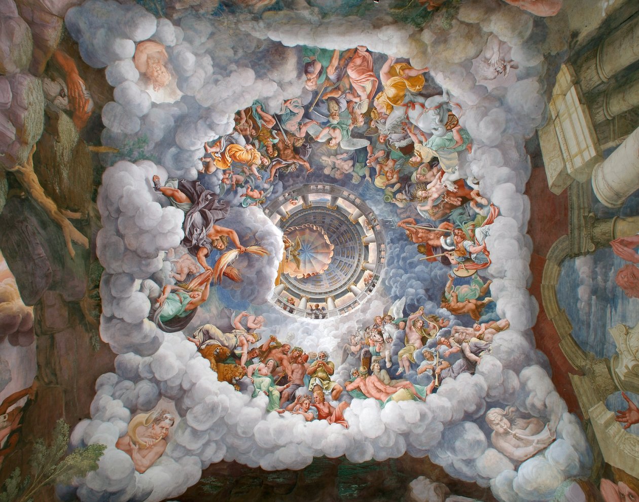 Zeus otoczony przez innych bogów Olimpu rzucający pioruny na Gigantów i niszcząc ich, sklepienie oraz ściany południowe i zachodnie, Komnata Gigantów (Sala dei Giganti ) autorstwa Giulio (and workshop) Romano