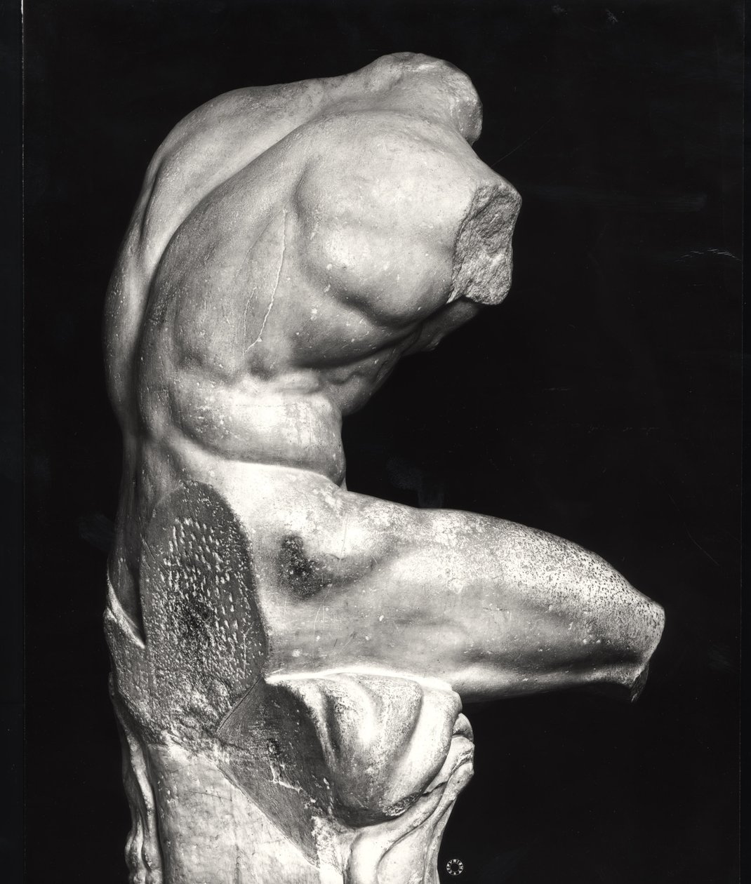 Tułów Belvedere (marmur) (zdjęcie czarno-białe) autorstwa Greco Roman Greco Roman