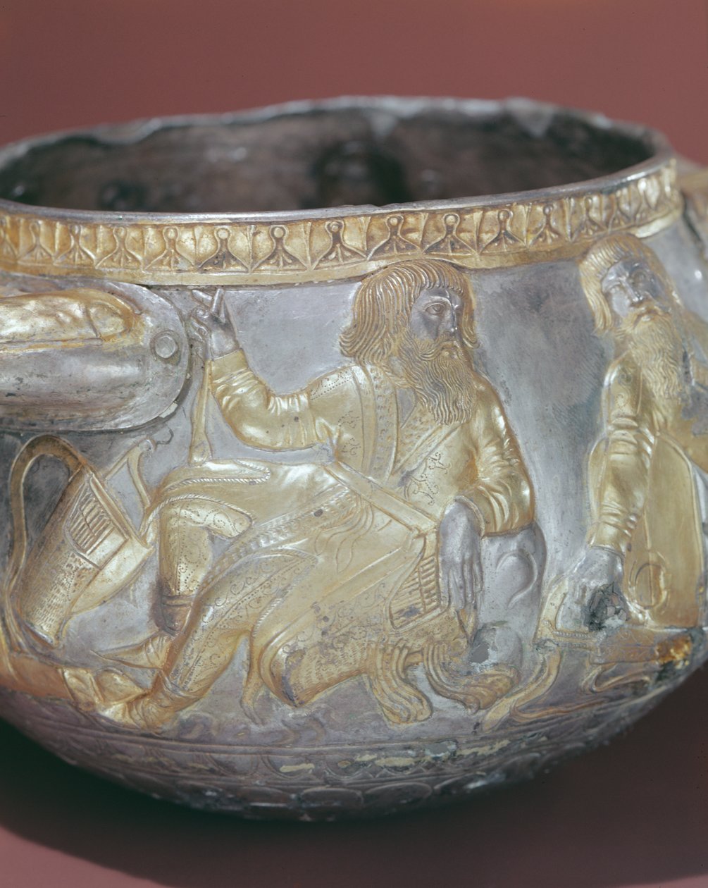 Kubek do picia przedstawiający żołnierzy scytyjskich (posrebrzany) (detal z 343629) autorstwa Greek School