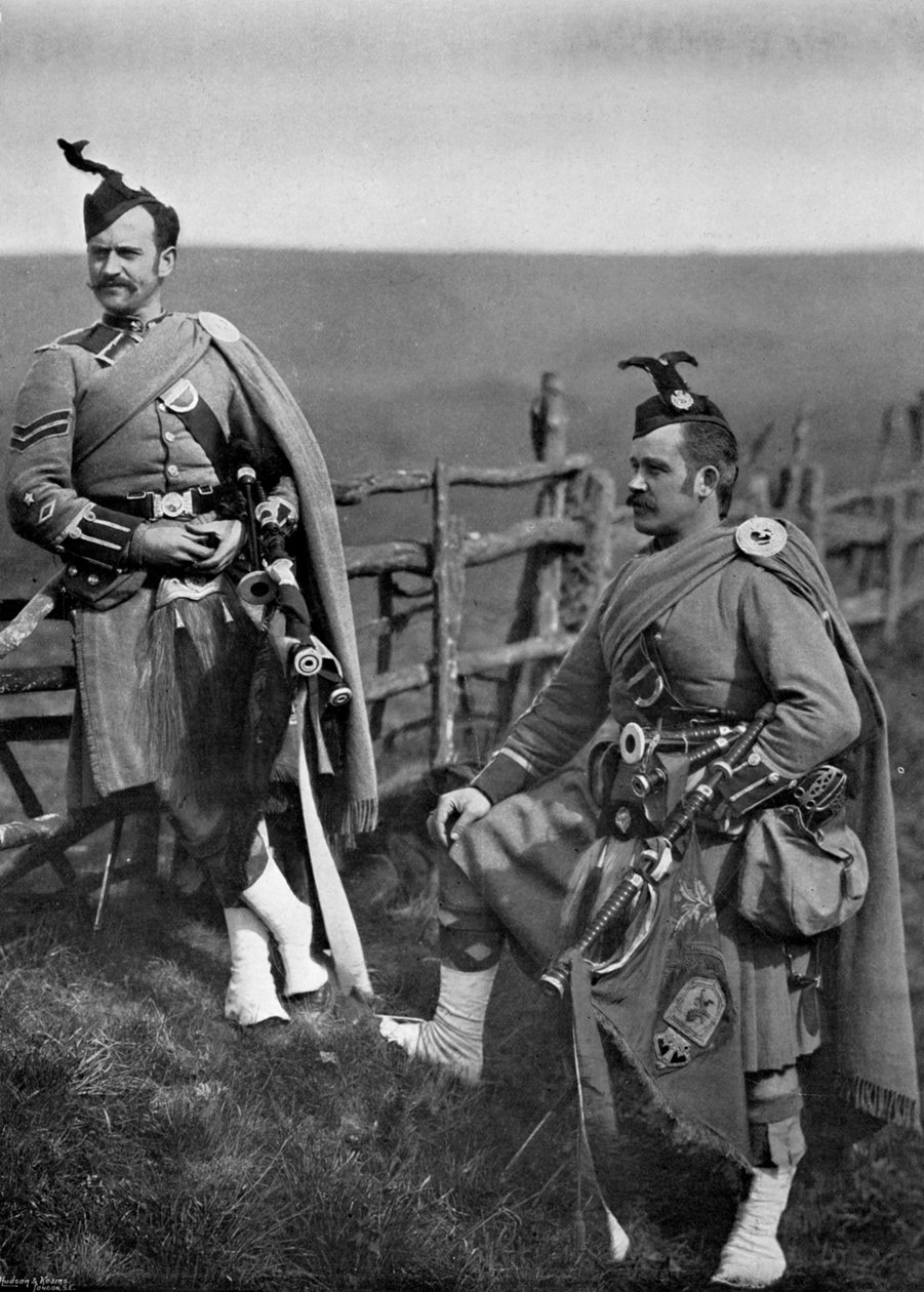 Pipe-major Reith i kapral-Piper Reith z London Scottish, 1896. autorstwa Gregory and Co