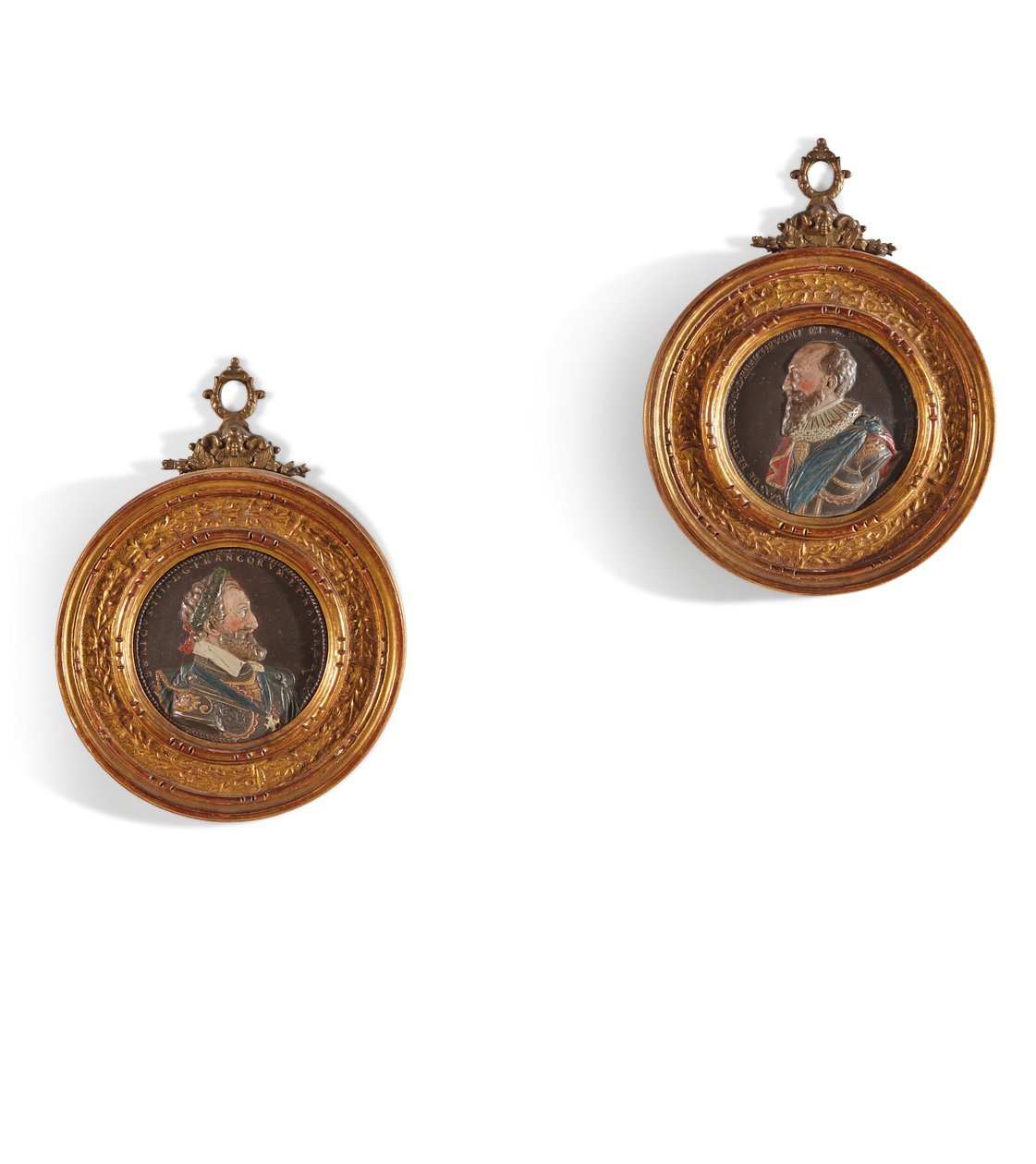 Para medalionów przedstawiająca króla Henryka IV (1553-1610) i księcia Sully Maksymiliana Bethune (1559-1641) (tynk polichromowany w ramach ze złoconego drewna) autorstwa Guillaume (after) Dupre