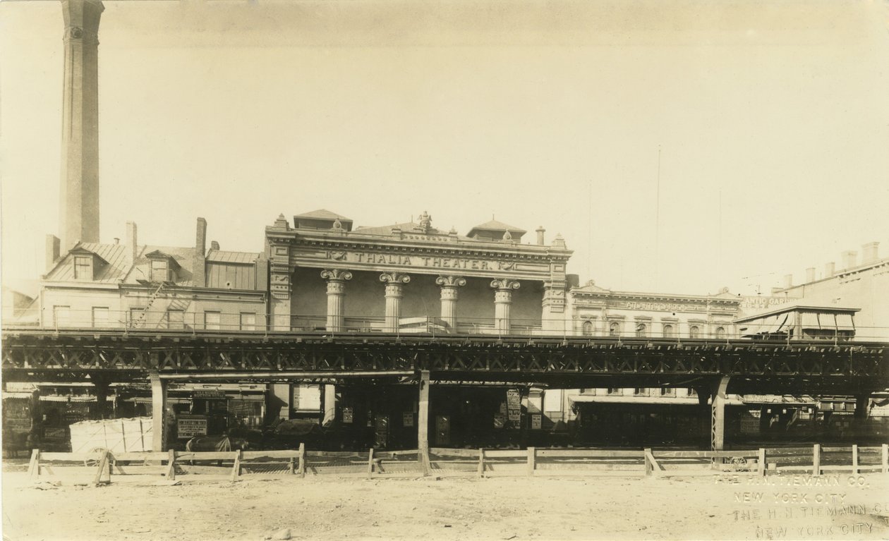 Teatr Thalia, przed zniszczeniem w 1929 r., ok. 1908 r. (fot. bw) autorstwa H.N. Tiemann