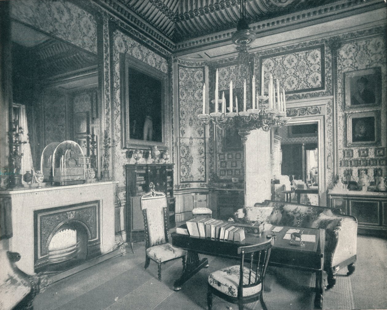 Pokój do pisania Prince Consorts w Pałacu Buckingham, c1899, 1901 autorstwa HN King