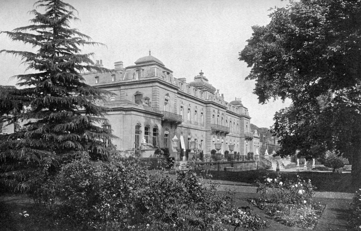Wrest Park od południowego zachodu, Silsoe, Bedfordshire, 1924-1926 autorstwa HN King
