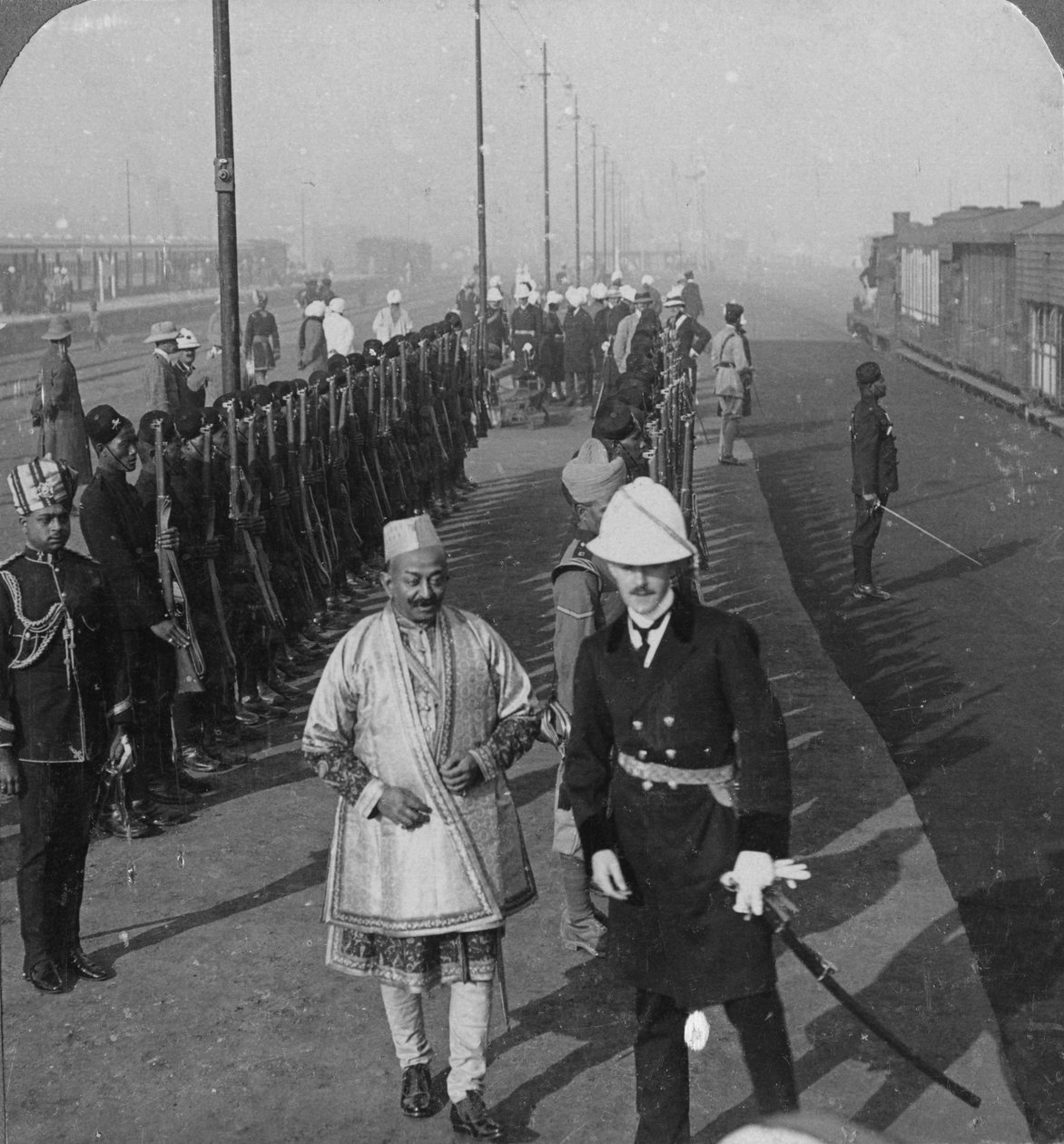 Przybycie państwowe maharadży Benares do Delhi, Indie, 1912 r autorstwa H. D. Girdwood