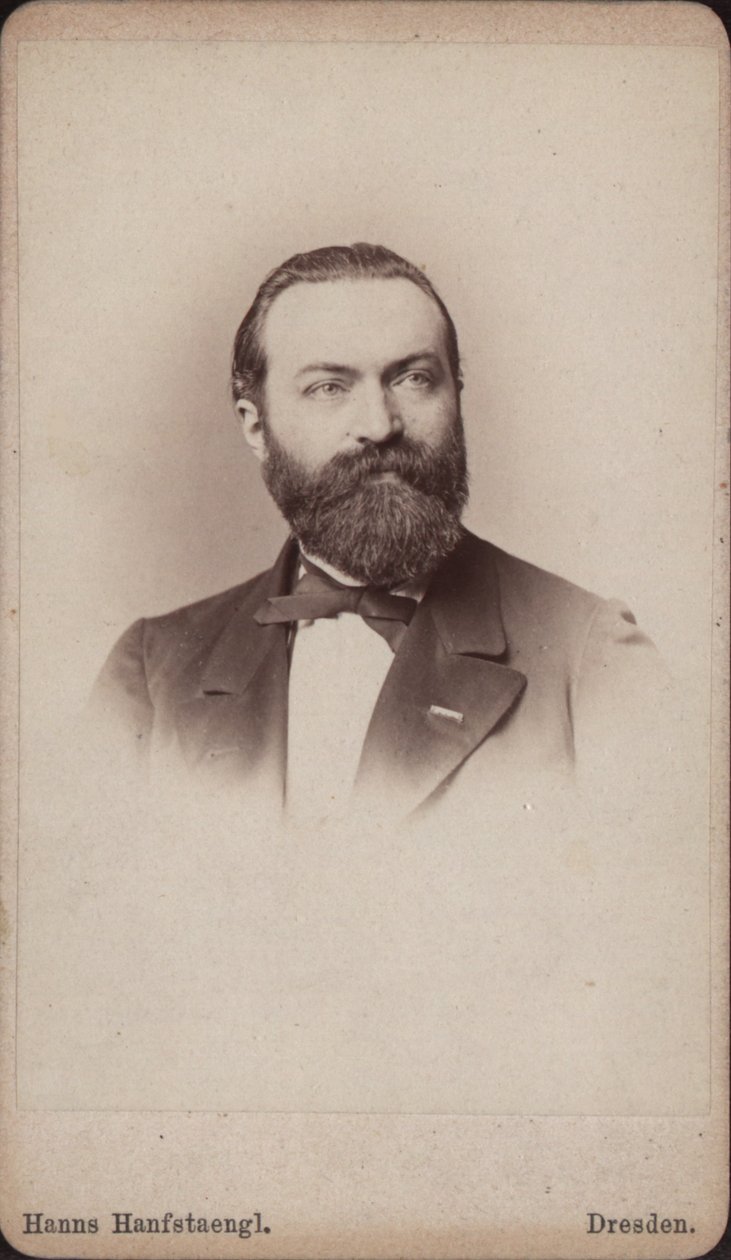 Portret wiolonczelisty i kompozytora Friedricha Grützmachera 1832-1903, ok. 1865. autorstwa Hanns Hanfstaengl