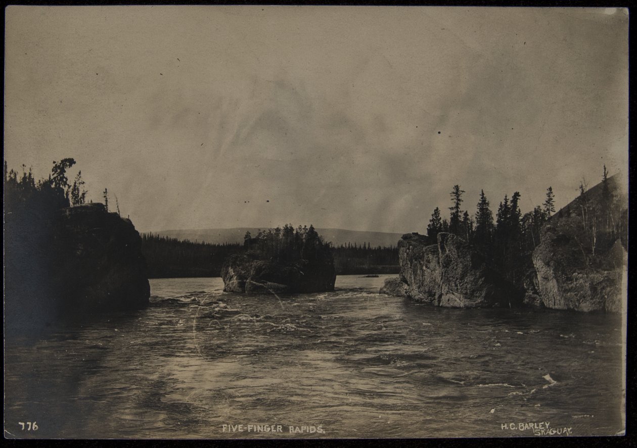 Five Fingers Rapids, fotograf, H.C. Jęczmień, Skagway, bez daty (zdjęcie czarno-białe) autorstwa Harry C. Barley