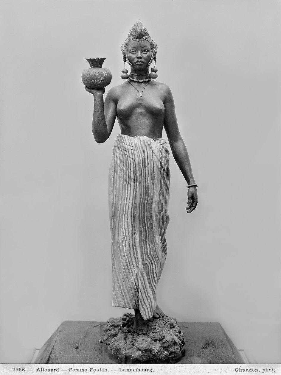 Kobieta Foulah, 1904 (marmur, brąz i onyks) autorstwa Henri Allouard