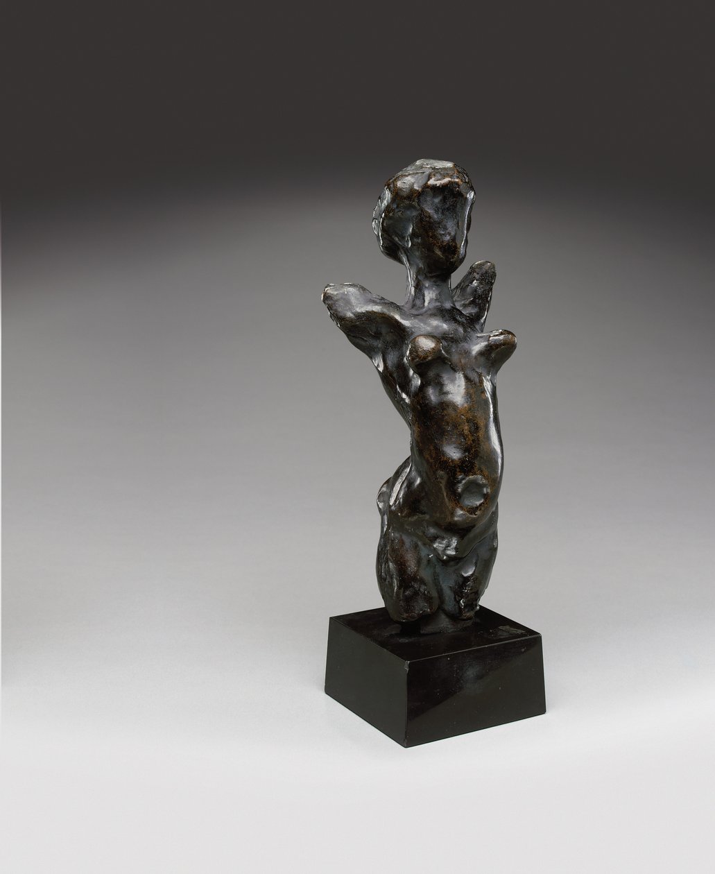 Życie - tors z głową, zaprojektowany w 1906 r., wersja odlana przez Valsuaniego w 1951 r. (brąz z brązową patyną) autorstwa Henri Matisse