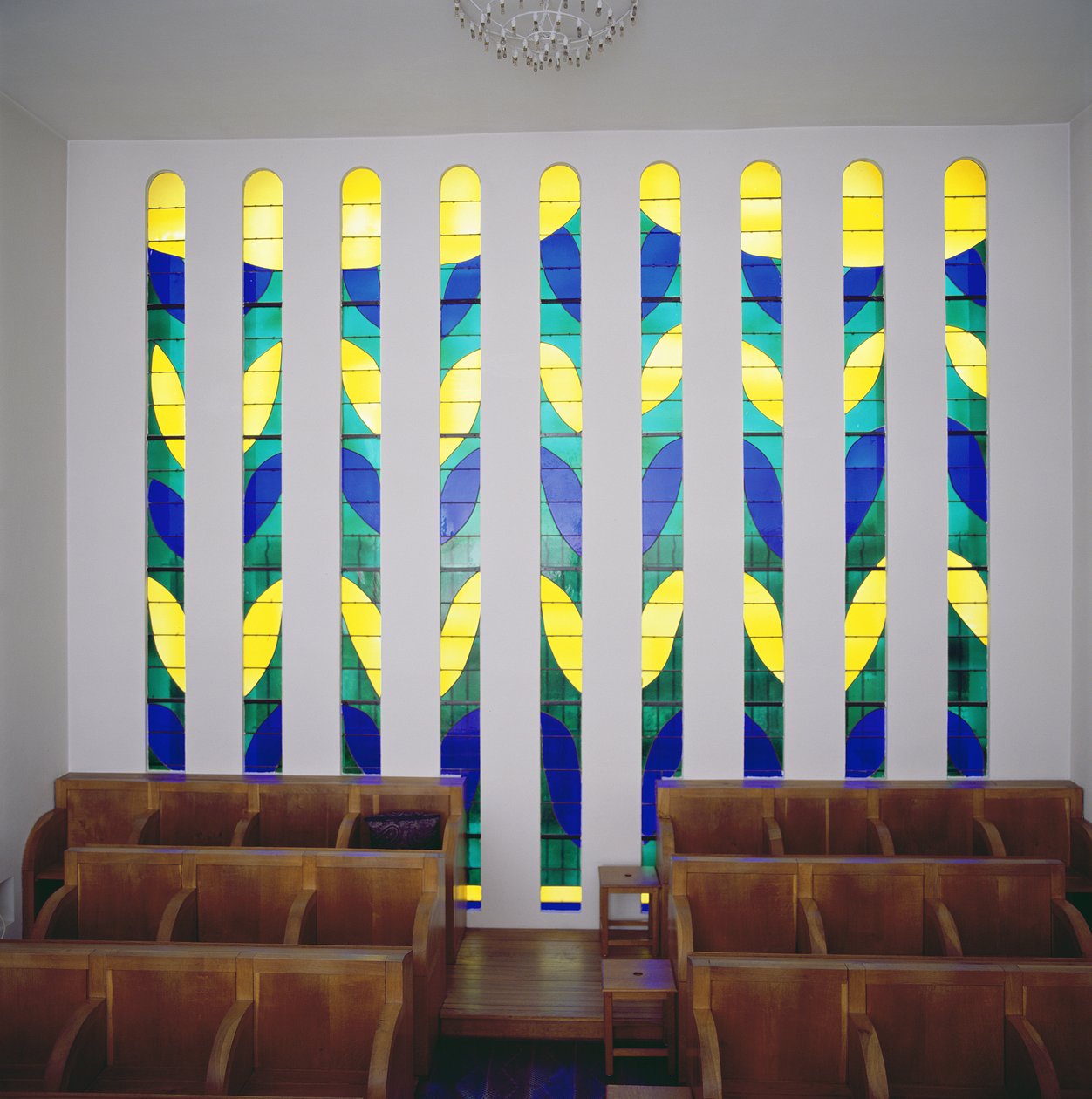 Witraż w Kaplicy Różańcowej w Vence autorstwa Henri Matisse