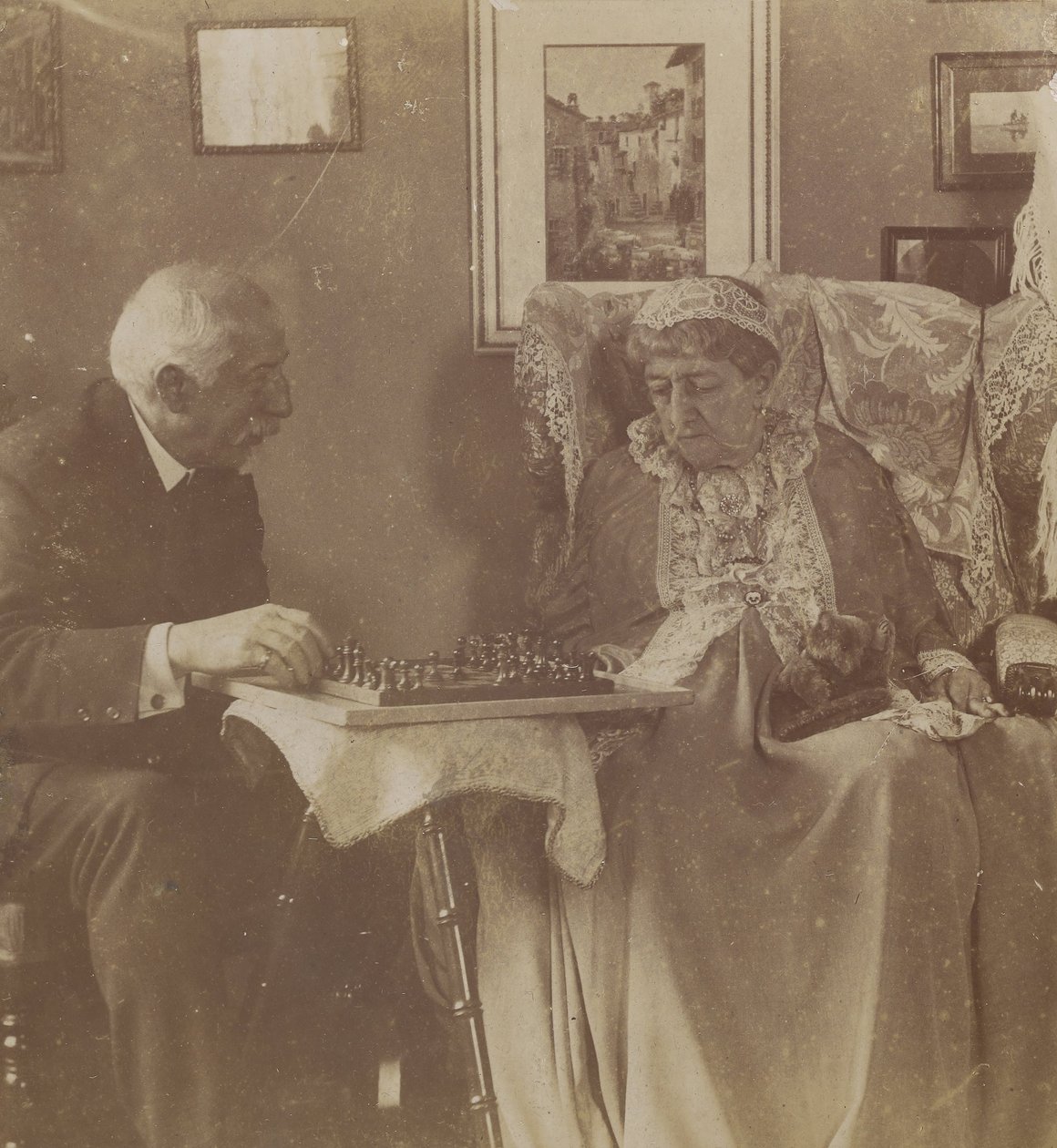 (Hardinge Hay Cameron i Lady Dalrymple grają w szachy) autorstwa Henry Herschel Hay Cameron