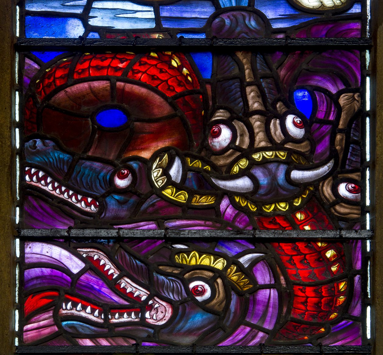 Yeovil, St John The Baptist, Lowndes & Drury, Henry Holiday, The Dragons detail, 1917-18 autorstwa Henry Holiday