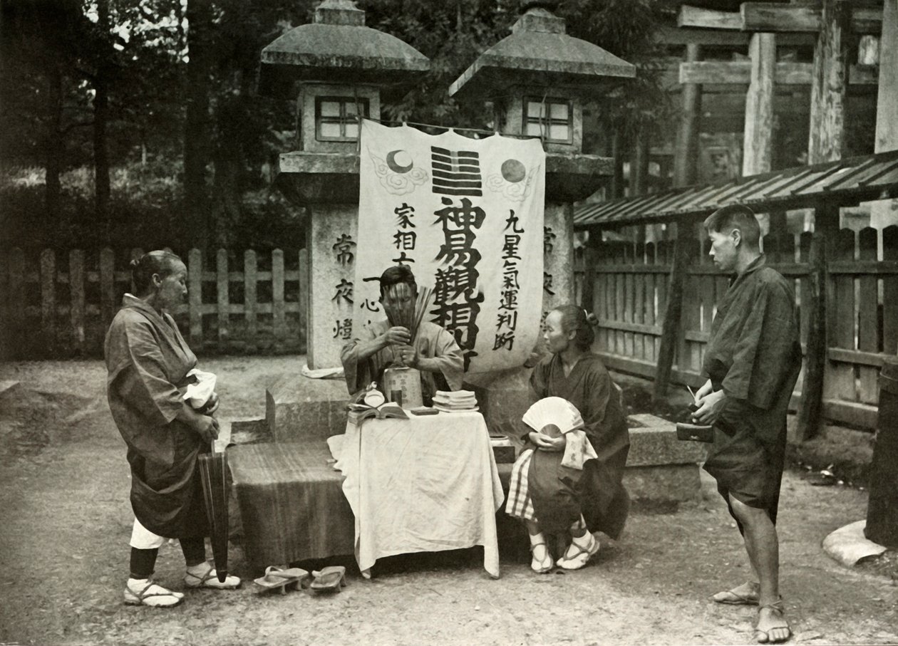 Wróżka w świątyni Inari, 1910. autorstwa Herbert Ponting