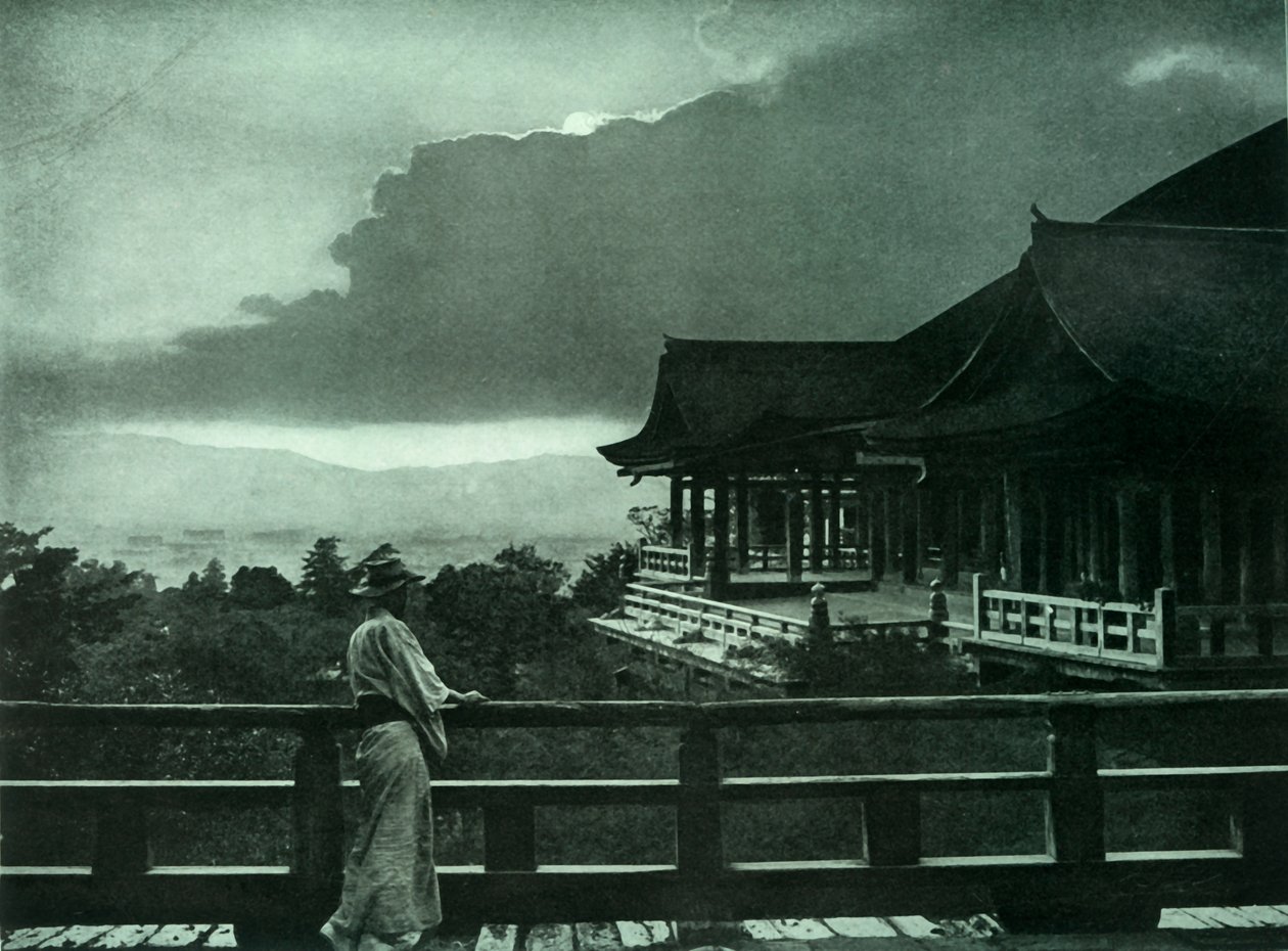 Światło księżyca w Kiyomizu-Dera, 1910. autorstwa Herbert Ponting