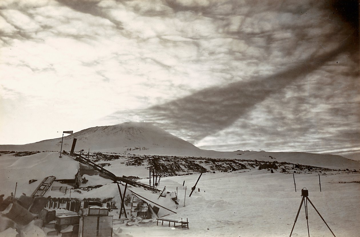 Niebo na Antarktydzie autorstwa Herbert Ponting