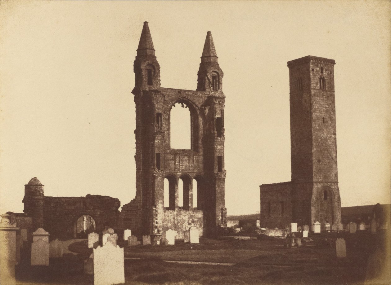 Katedra St. Andrews, szczyt wschodni i wieża St. Regulus autorstwa Hill and Adamson