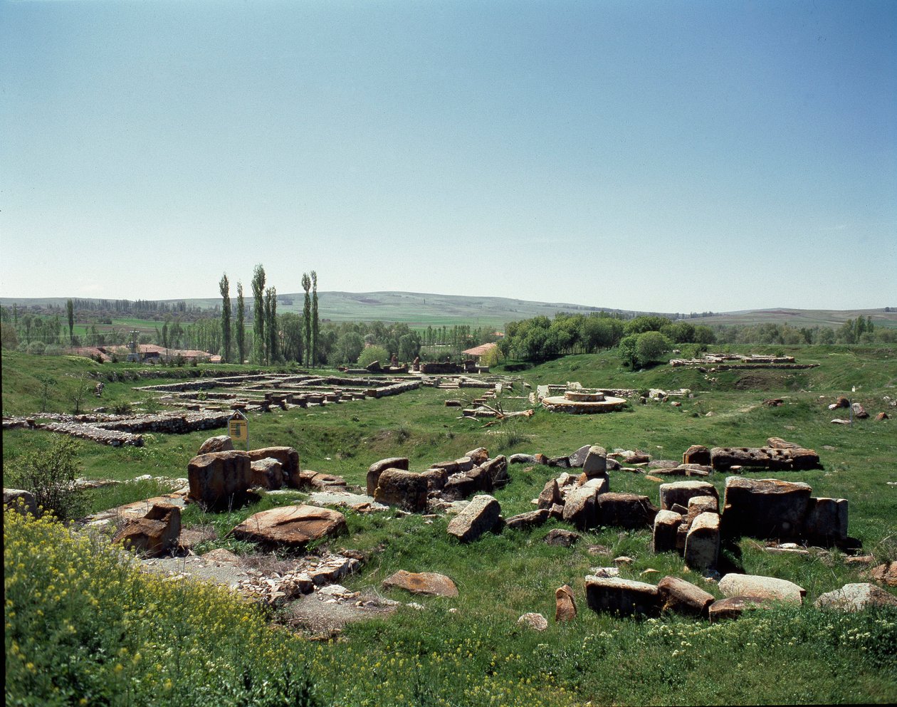 Widok na ruiny terenu autorstwa Hittite Hittite