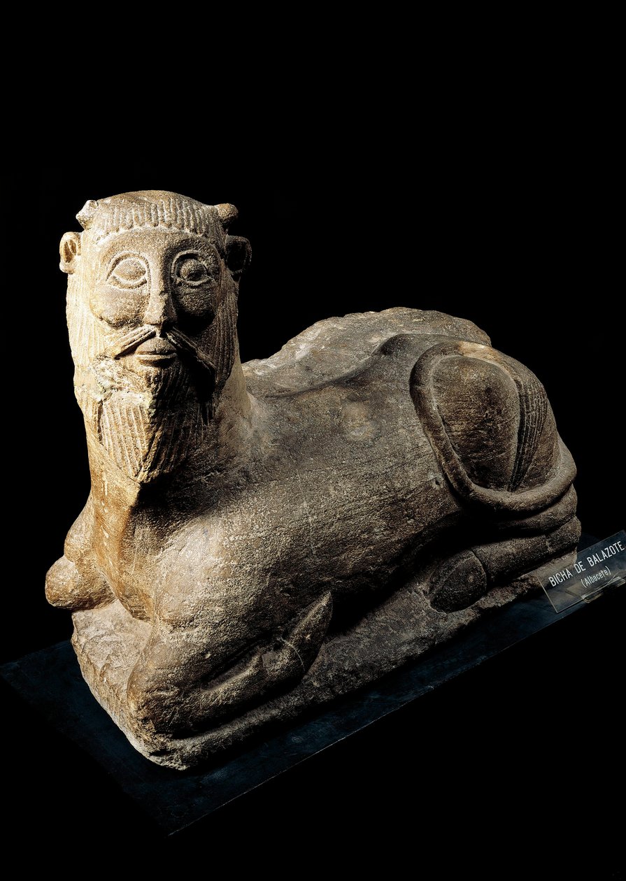 Sztuka iberyjska: „Bicha de Balnitrogen”, byk z ludzką głową. Kamienna rzeźba z Albacete, Hiszpania. V wiek pne Musee National d