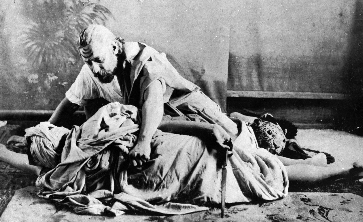Rabindranath Tagore w roli Raghupatiego w jego sztuce Sacrifice, 1893 autorstwa Indian photographer