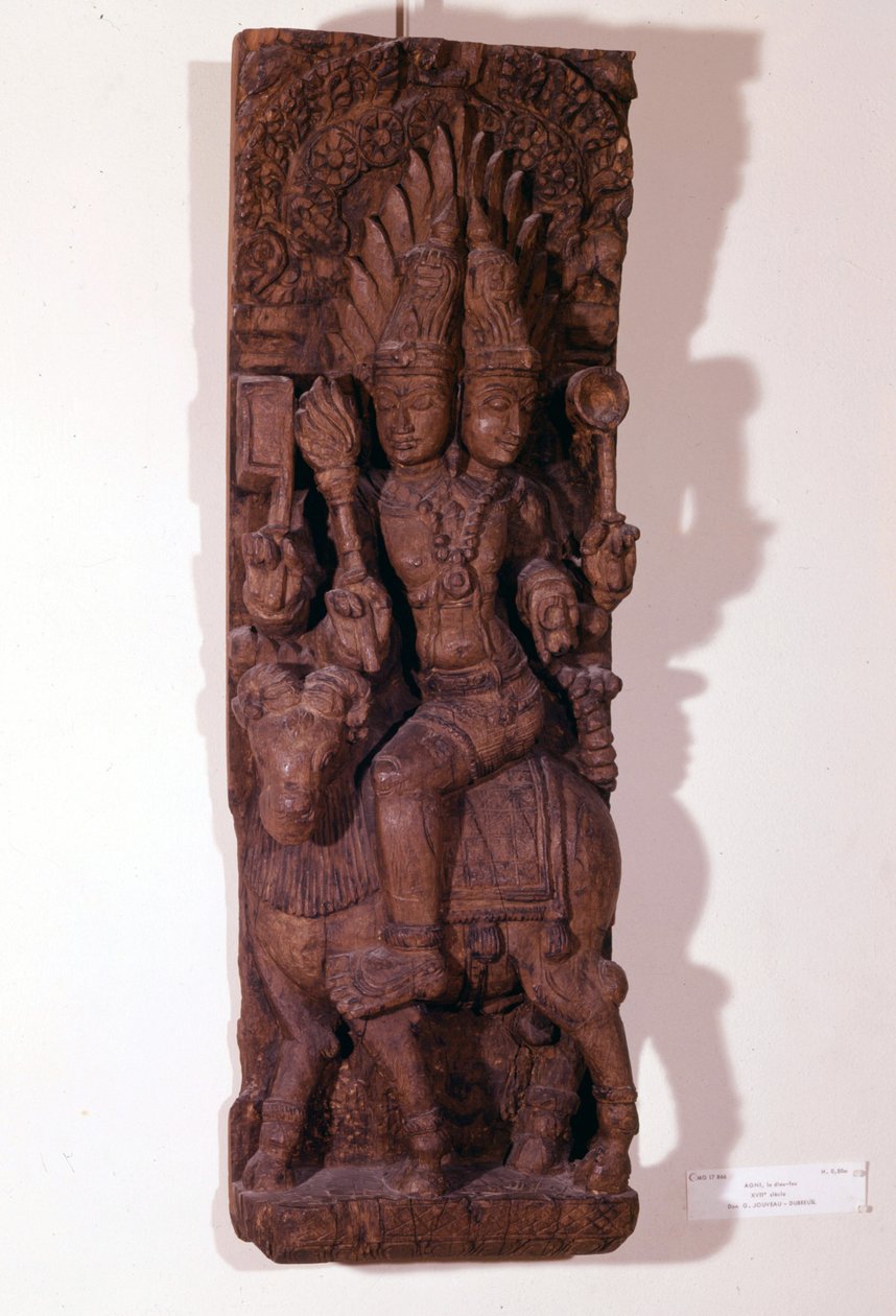 Agni, bóg ognia, przedstawiony z dwiema głowami (bicefalem) na baranie, według mitologii hinduskiej. Rzeźba w drewnie z XVII wieku. Paryż, Musée Guimet. autorstwa Indian School