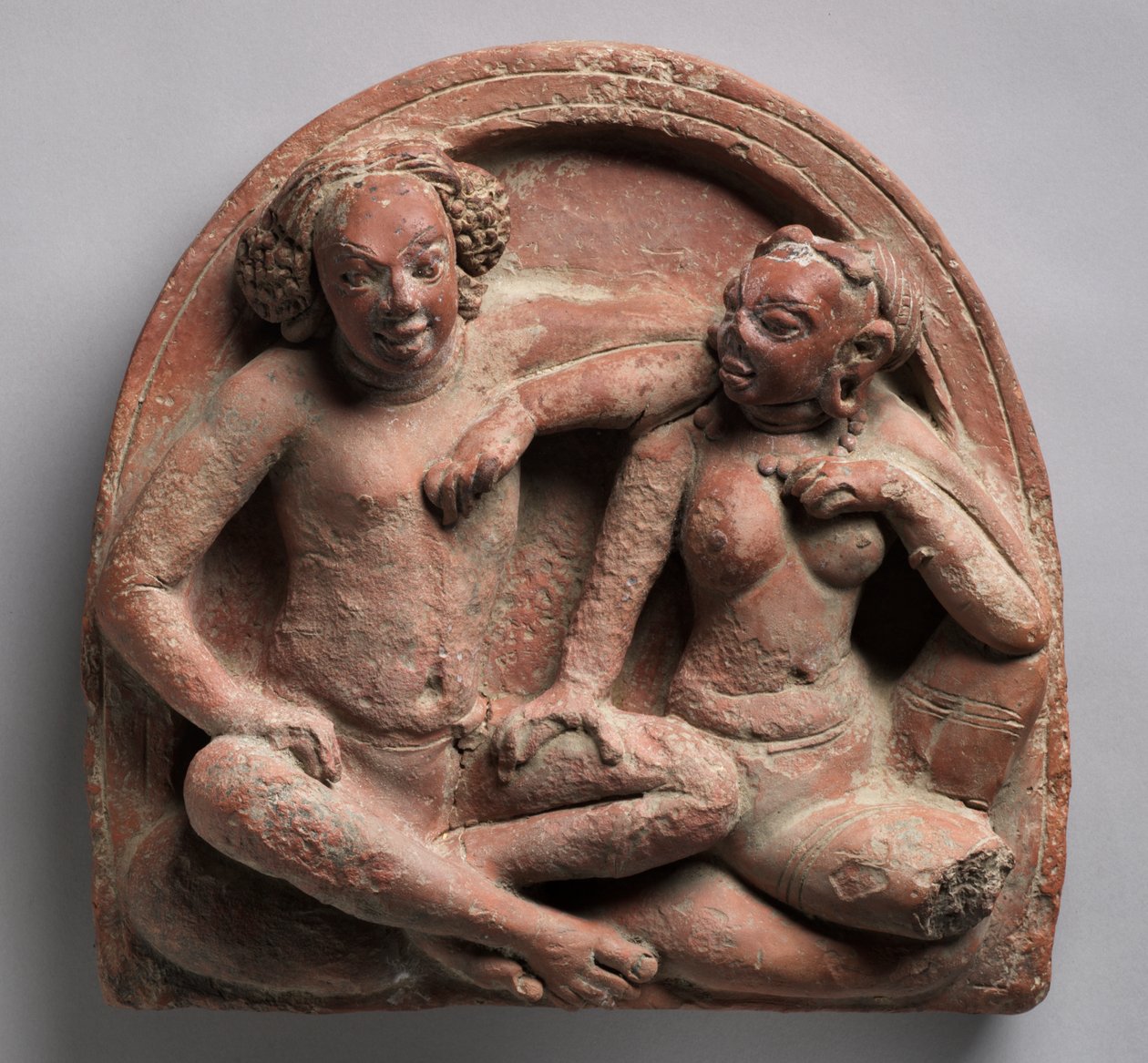 Zakochana para: Mithuna, Ahichchatra, Uttar Pradesh Północne Indie, ok. 320-550 (terakota) autorstwa Indian School